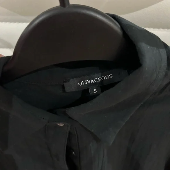 Linen button down - Picture 2 of 2